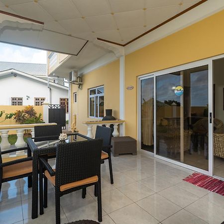 East Horizon Self Catering Apartment Au Cap Exterior photo