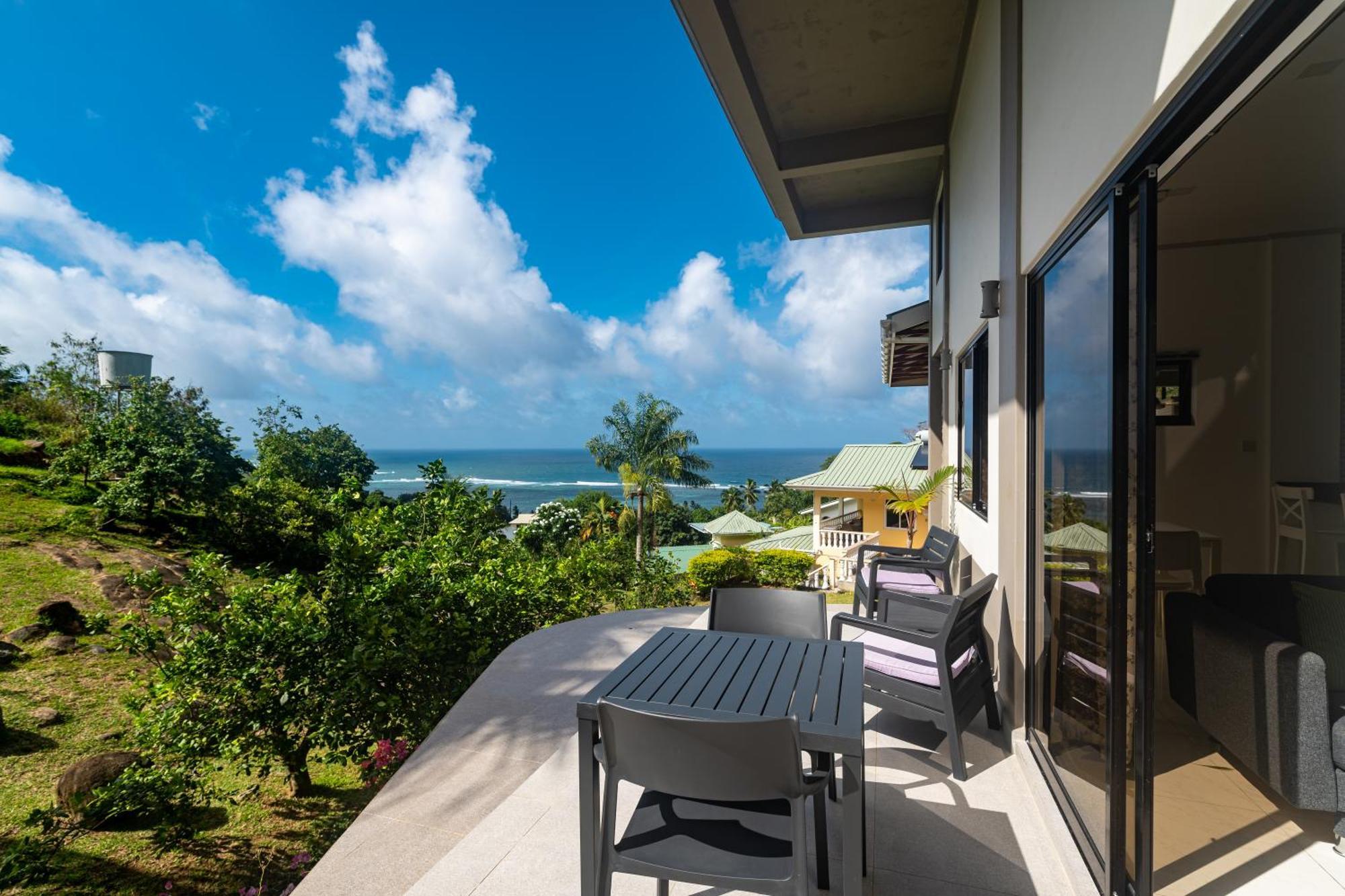 East Horizon Self Catering Apartment Au Cap Exterior photo
