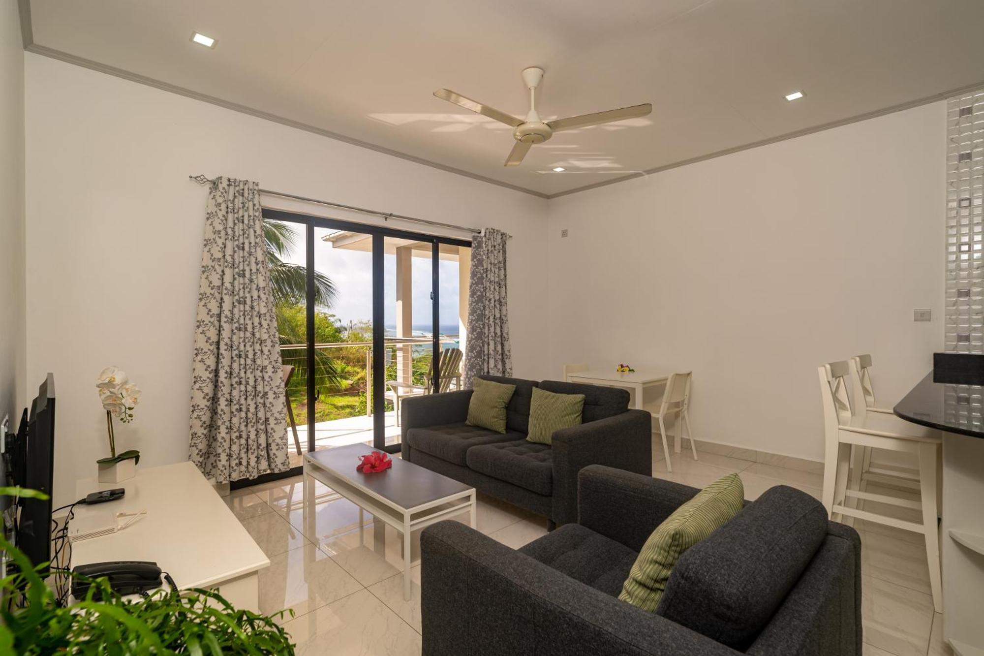 East Horizon Self Catering Apartment Au Cap Exterior photo