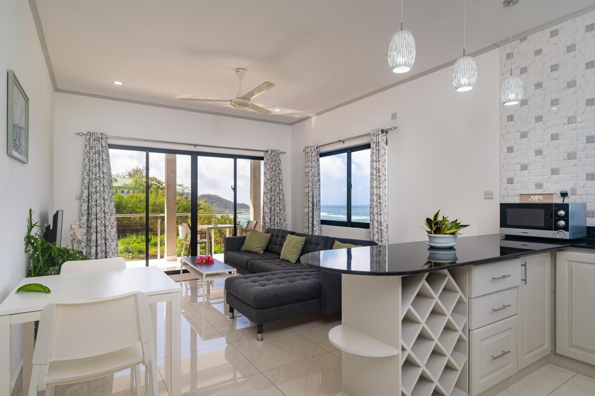 East Horizon Self Catering Apartment Au Cap Exterior photo