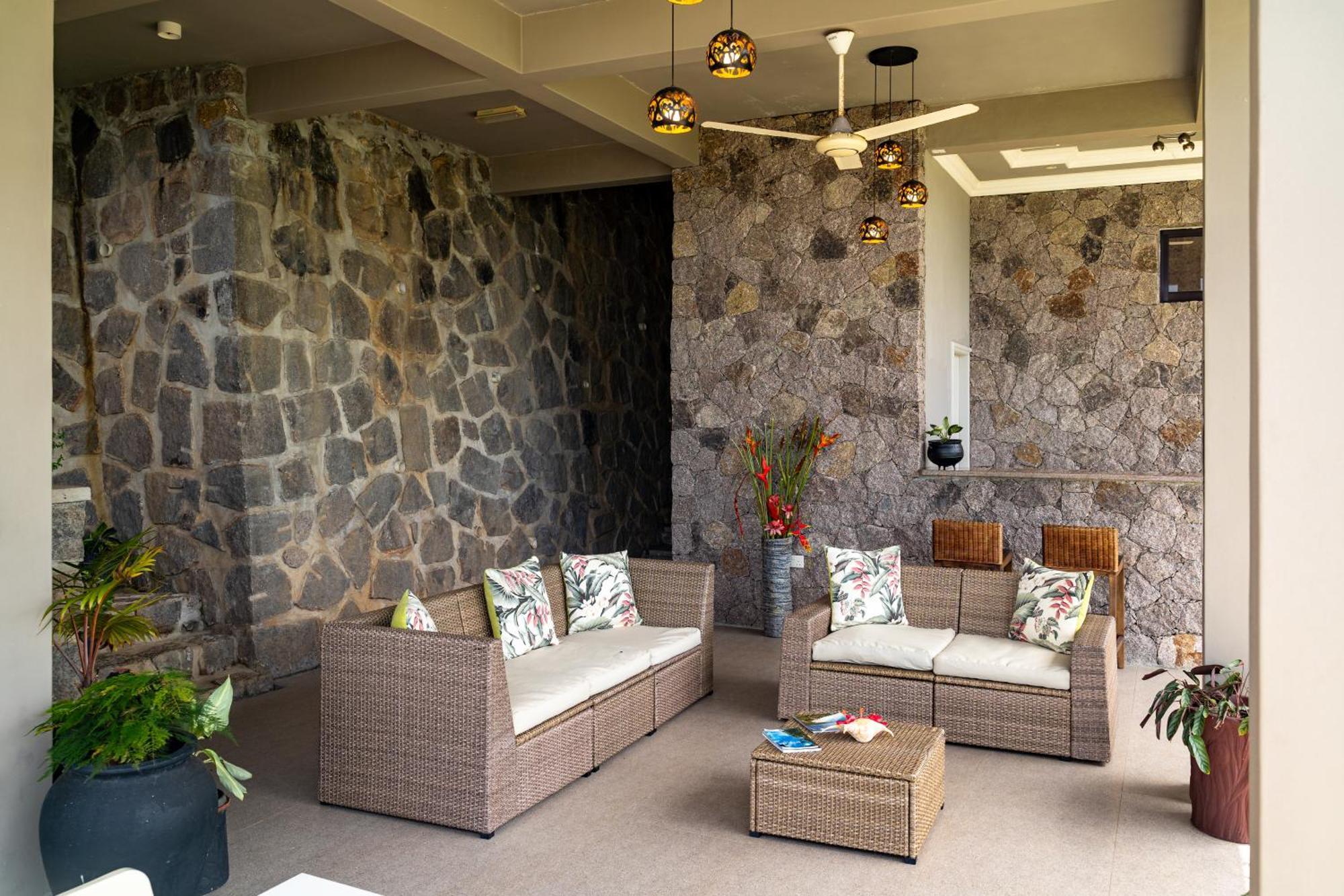 East Horizon Self Catering Apartment Au Cap Exterior photo