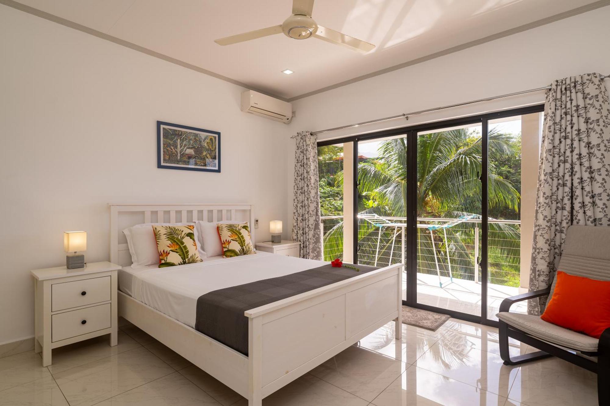 East Horizon Self Catering Apartment Au Cap Exterior photo