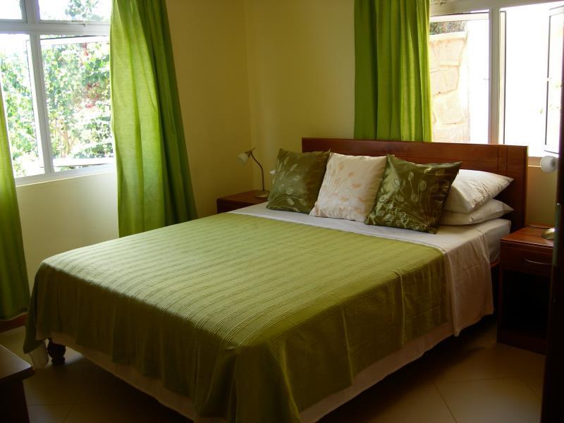 East Horizon Self Catering Apartment Au Cap Exterior photo