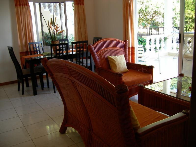 East Horizon Self Catering Apartment Au Cap Exterior photo