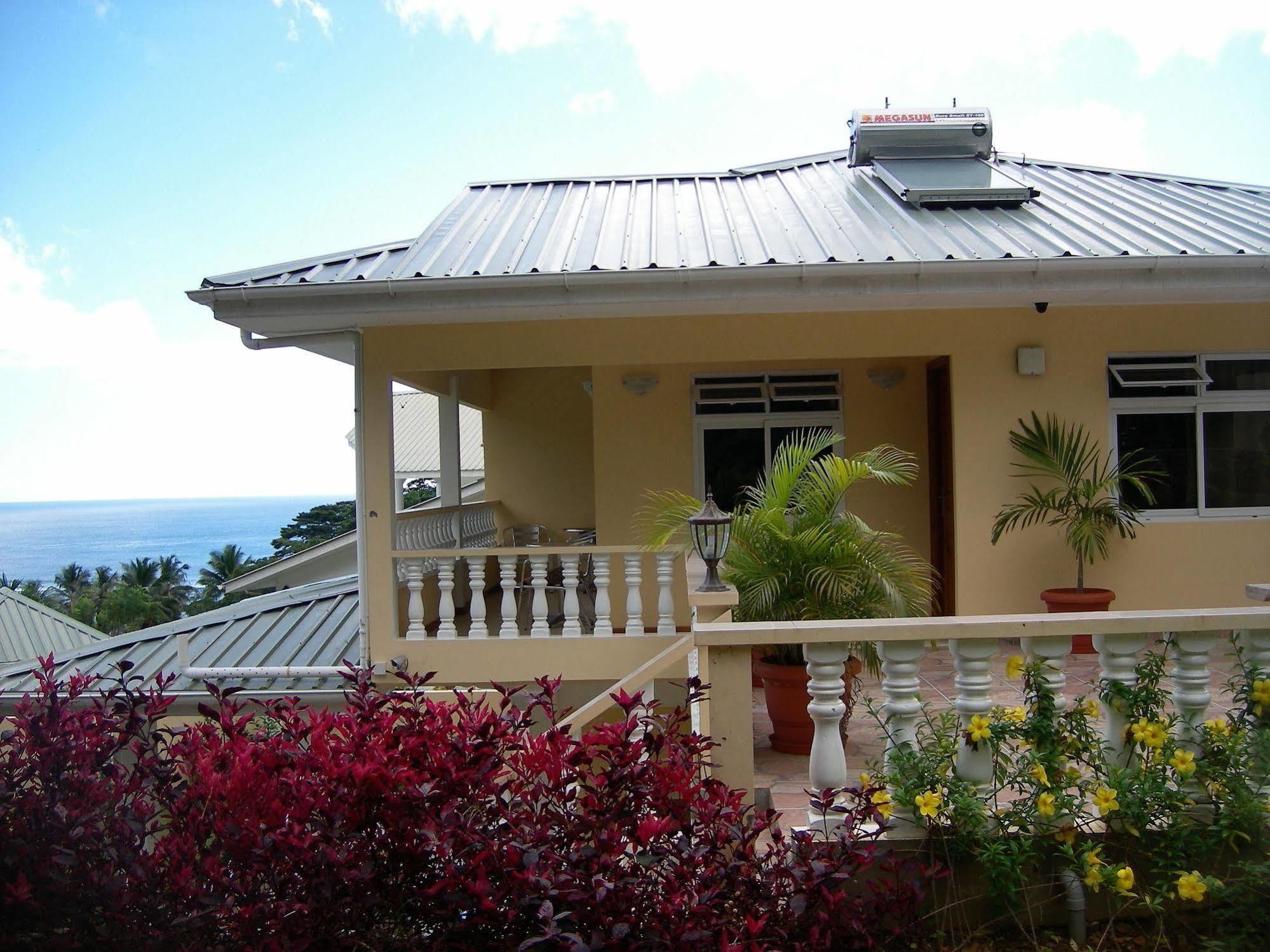 East Horizon Self Catering Apartment Au Cap Exterior photo